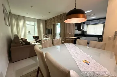 Apartamento &agrave; venda - 134m&sup2; - Meia Praia