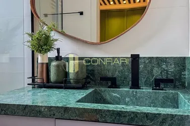 Apartamento &agrave; venda - 251m&sup2; - Meia Praia