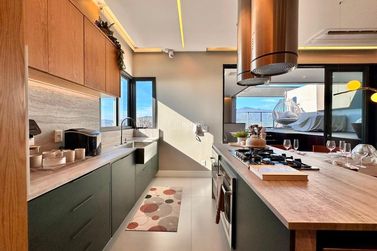Apartamento &agrave; venda - 264m&sup2; - Meia Praia