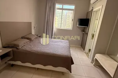 Apartamento &agrave; venda - 154m&sup2; - Meia Praia