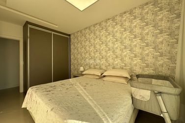Apartamento &agrave; venda - 163m&sup2; - Meia Praia