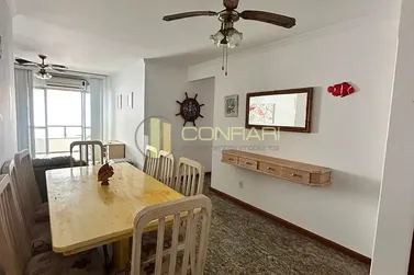Apartamento para alugar - 70m&sup2; - Meia Praia