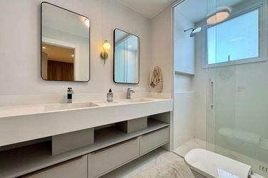 Apartamento &agrave; venda - 125m&sup2; - Centro