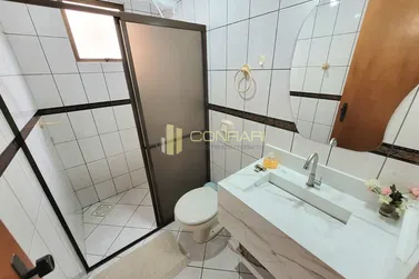 Apartamento &agrave; venda - 137m&sup2; - Meia Praia