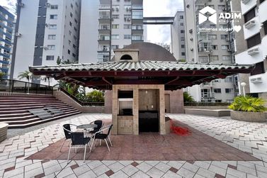 Apartamento para alugar - 126m&sup2; - Centro