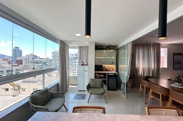 Apartamento &agrave; venda - Meia Praia