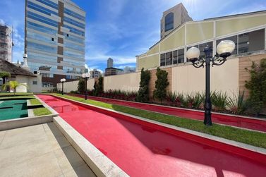 Apartamento &agrave; venda - 135m&sup2; - Meia Praia