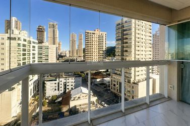 Apartamento &agrave; venda - 131m&sup2; - Centro