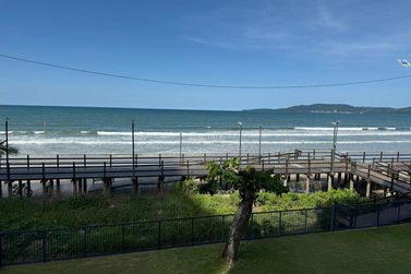 Apartamento &agrave; venda - 197m&sup2; - Meia Praia