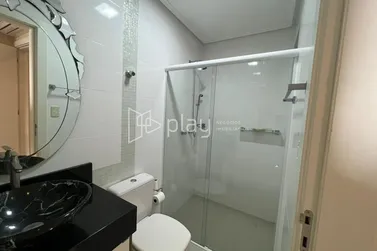 Apartamento &agrave; venda - 115m&sup2; - Meia Praia