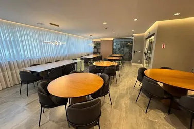 Apartamento &agrave; venda - 207m&sup2; - Meia Praia