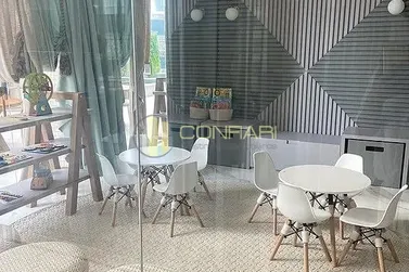 Apartamento para alugar - 180m&sup2; - Meia Praia