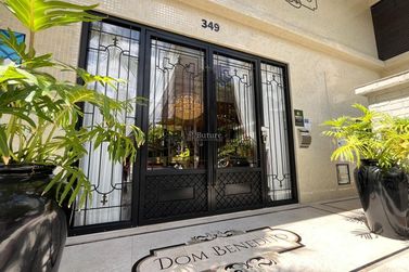 Apartamento &agrave; venda - 137m&sup2; - Meia Praia