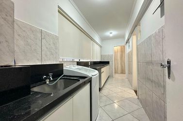 Apartamento &agrave; venda - 165m&sup2; - Centro