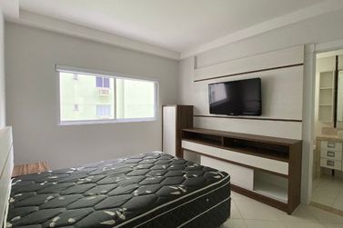 Apartamento para alugar - 130m&sup2; - Centro