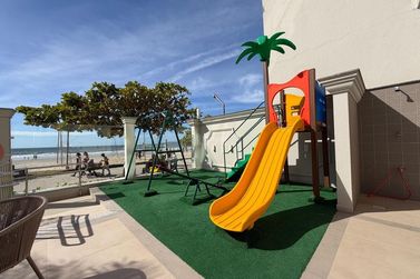 Apartamento &agrave; venda - 162m&sup2; - Meia Praia