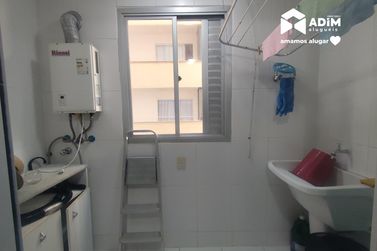 Apartamento para alugar - 84m&sup2; - Centro