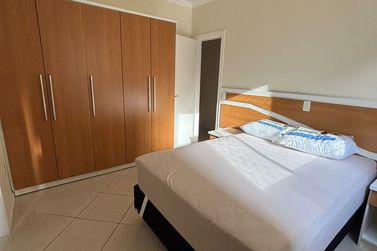 Apartamento &agrave; venda - 134m&sup2; - Meia Praia