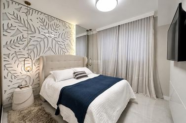 Apartamento &agrave; venda - 145m&sup2; - Meia Praia