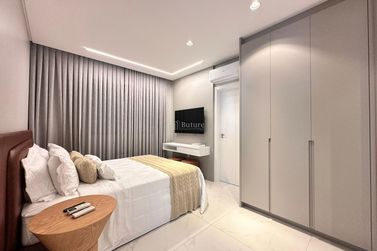 Apartamento &agrave; venda - 1382m&sup2; - Meia Praia