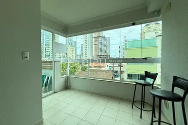 Apartamento &agrave; venda - 100m&sup2; - Meia Praia