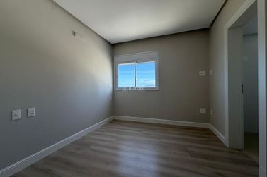 Apartamento &agrave; venda - 162m&sup2; - Meia Praia