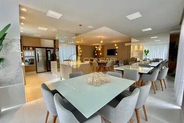 Apartamento &agrave; venda - 202m&sup2; - Meia Praia