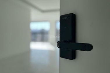 Apartamento &agrave; venda - 153m&sup2; - Meia Praia