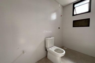 Apartamento &agrave; venda - 132m&sup2; - Meia Praia