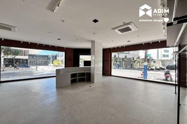 Sala Comercial para alugar - 258m&sup2; - Pioneiros