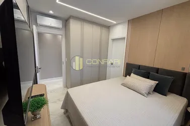 Apartamento &agrave; venda - 112m&sup2; - Meia Praia