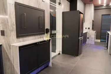 Apartamento &agrave; venda - 135m&sup2; - meia praia
