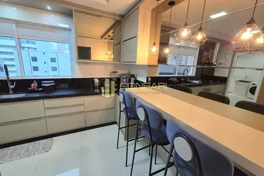 Apartamento &agrave; venda - 164m&sup2; - Meia Praia
