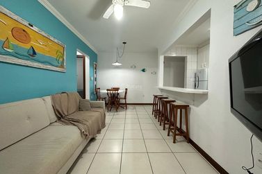 Apartamento &agrave; venda - 79m&sup2; - Meia Praia