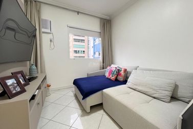 Apartamento &agrave; venda - 139m&sup2; - Meia Praia