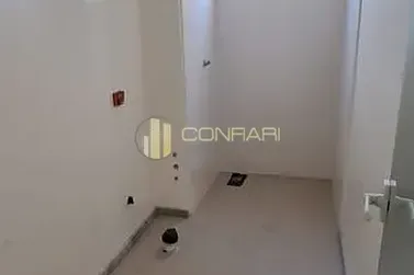 Apartamento &agrave; venda - 225m&sup2; - Meia Praia
