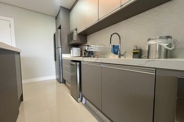Apartamento &agrave; venda - 85m&sup2; - Meia Praia
