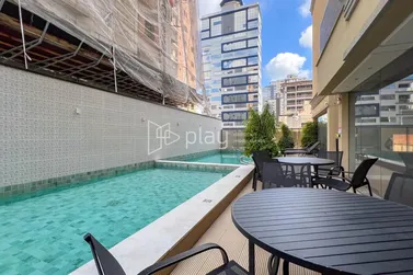 Apartamento &agrave; venda - 115m&sup2; - Meia Praia