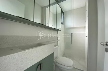 Apartamento &agrave; venda - 163m&sup2; - Meia Praia