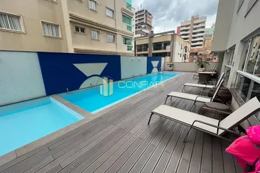 Apartamento &agrave; venda - 268m&sup2; - Meia Praia