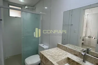 Apartamento &agrave; venda - 110m&sup2; - Meia Praia