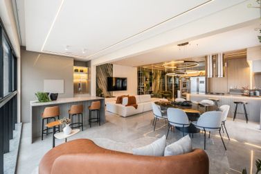 Apartamento &agrave; venda - 168m&sup2; - Meia Praia