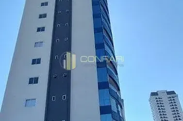 Apartamento &agrave; venda - 128m&sup2; - Meia Praia
