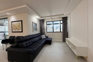 Apartamento &agrave; venda - Meia Praia