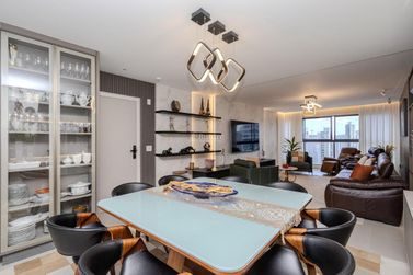 Apartamento &agrave; venda - 177m&sup2; - Centro