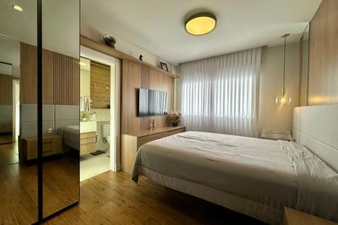 Apartamento &agrave; venda - 127m&sup2; - Meia Praia