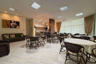 Apartamento &agrave; venda - 194m&sup2; - Meia Praia