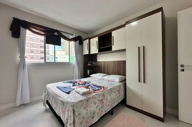 Apartamento &agrave; venda - 86m&sup2; - Meia Praia