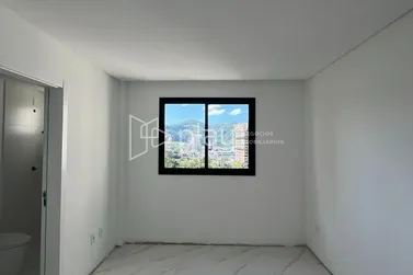 Apartamento &agrave; venda - 110m&sup2; - Centro