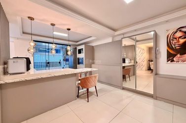 Apartamento &agrave; venda - 120m&sup2; - Centro